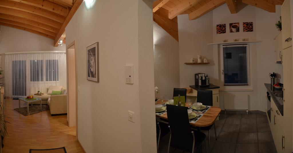 Haus Samurai Saas-Grund Ruang foto